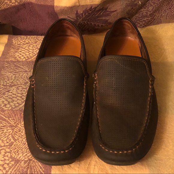 Tommy Bahama Venetian Leather Loafers - Picture 2 of 12